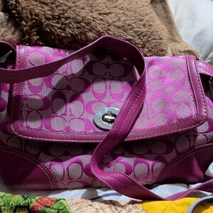 Elegant Pink Shoulder Bag